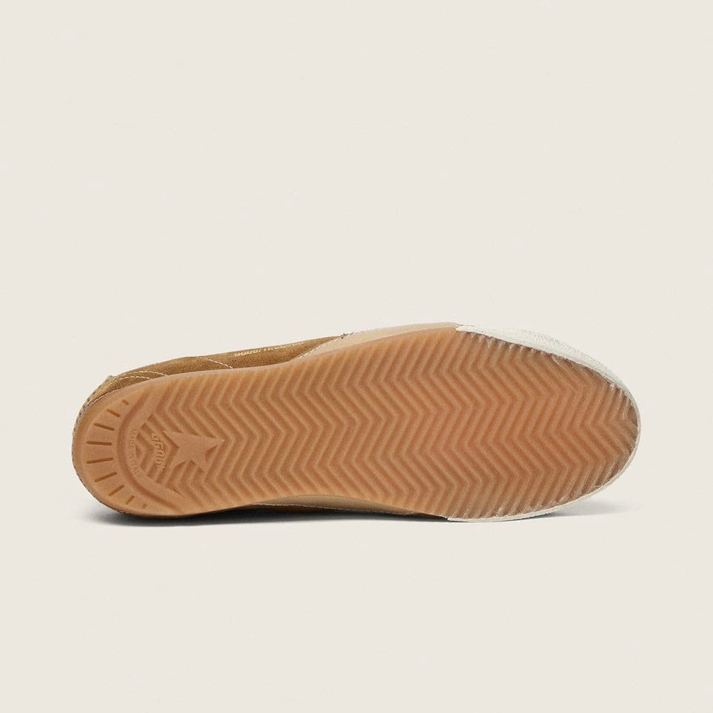 Golden Goose True-Star in tobacco-colored suede with white star and platinum heel tab(Women's)